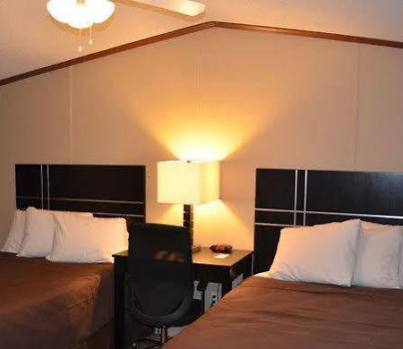Dilley Lodge Bagian luar foto