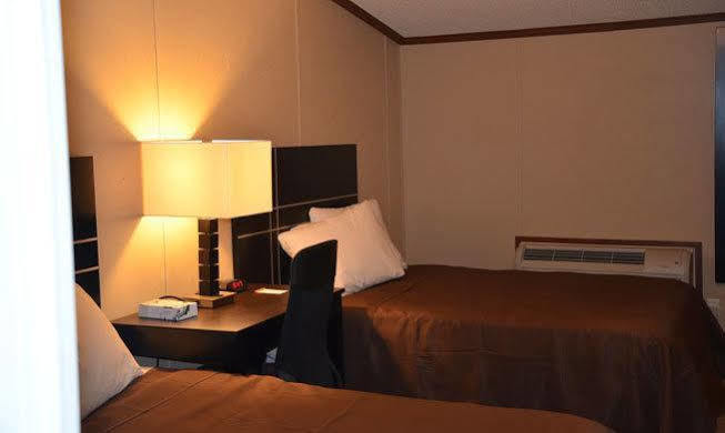 Dilley Lodge Bagian luar foto
